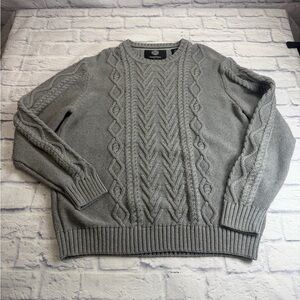 Weatherproof Light Gray Cable Knit Crewneck Sweater. Size XL.